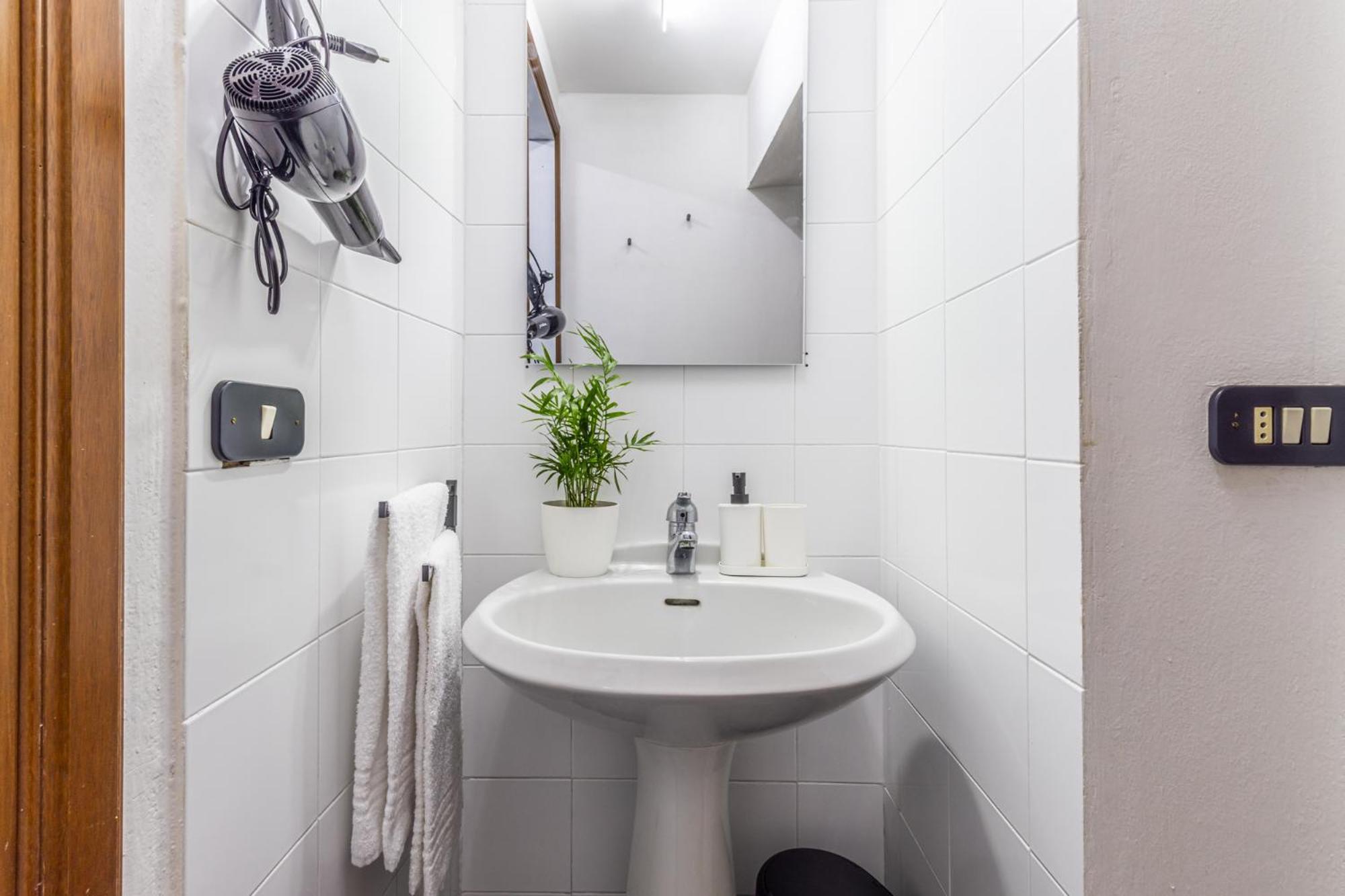 Ottonelli Street Stay- Wifi Fibra Free Tra Storchi & Centro Storico Modena Luaran gambar